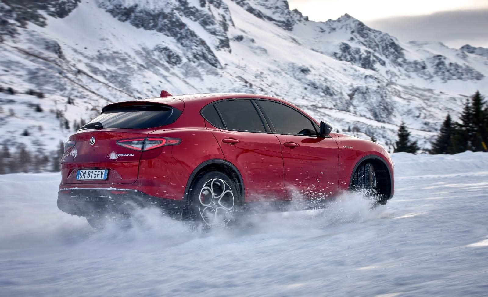 نظام الدفع الرباعي… روح رياضية واحدة: 75 عاماً من الدفع الرباعي لدى Alfa Romeo