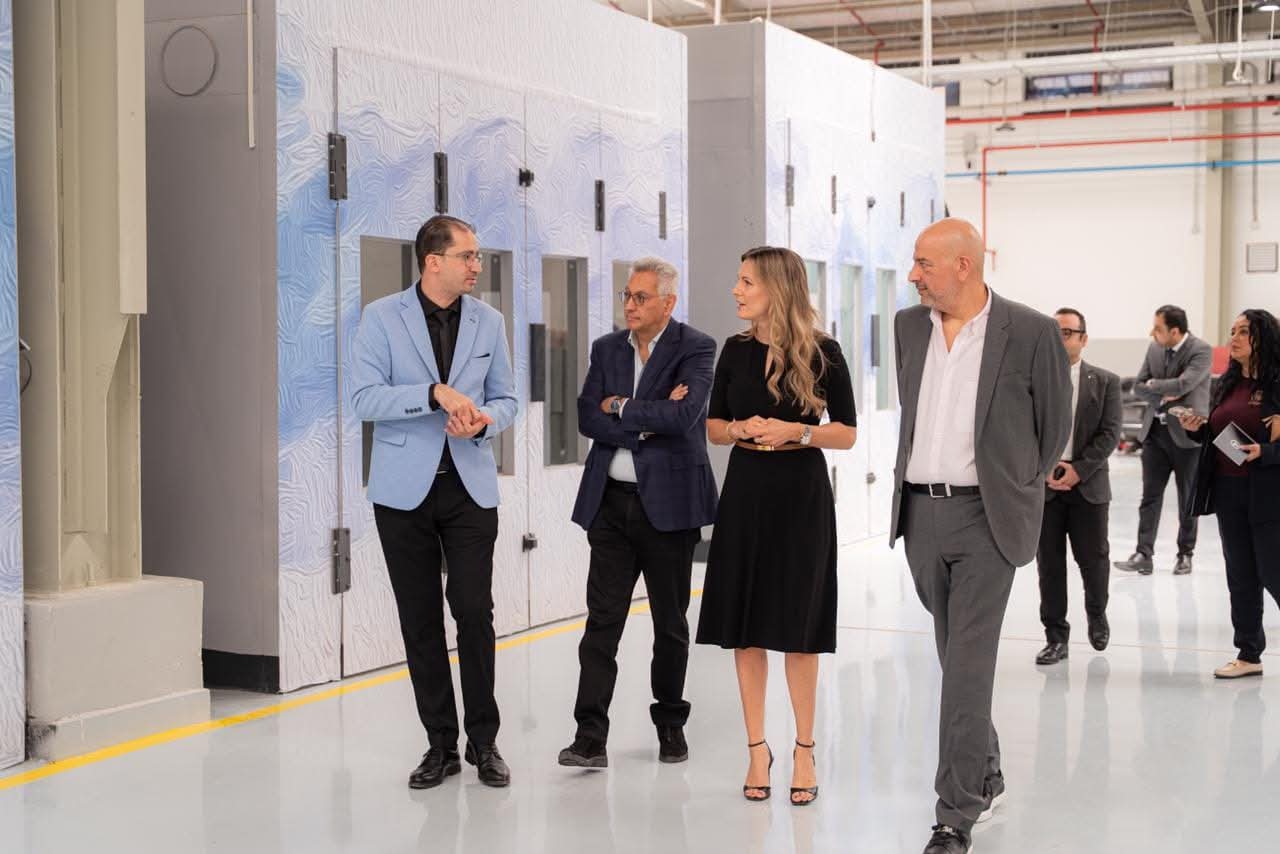 ستار ناشيونال أوتوموتيف (SNA) تحدد معيارًا جديدًا للصناعة وتفتح عصرًا جديدًا لإصلاح الهيكل والدهان 